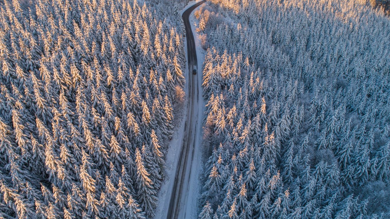 Driving in Lapland Winter Tips